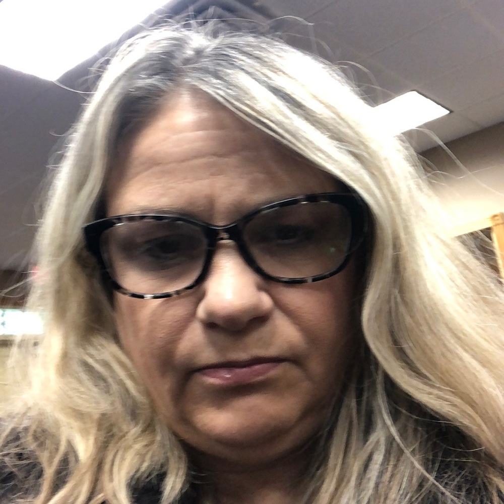 Meet your Posher, Teresa